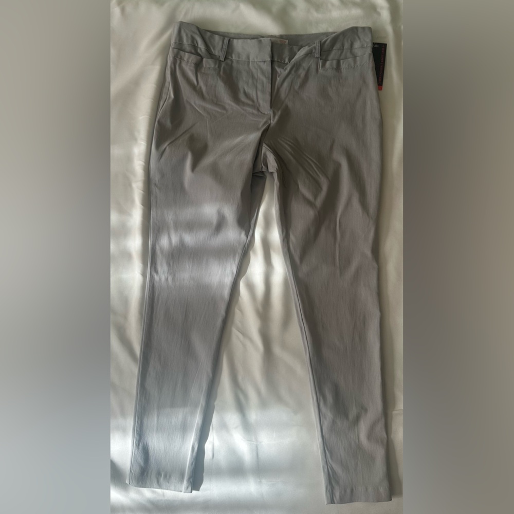 No Boundaries Men's Light Gray Dress Pants